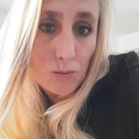 Meet your Posher, Susan - Picture 1 of 1